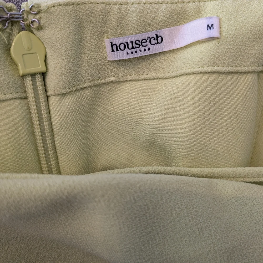 HOUSE OF CB Alessia Asymmetric Feather Trim Midi Dress in Lime Green Size M - Picture 14 of 16